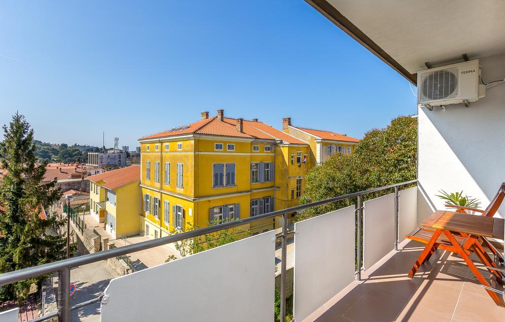 Appartement Penthouse Castropola Extérieur photo