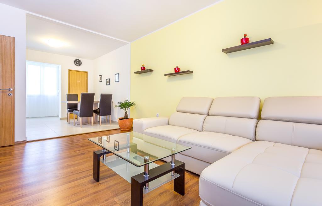 Appartement Penthouse Castropola Chambre photo